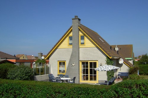 Ferienhaus Strandperle Gartenansicht